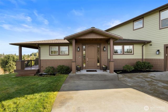 22922 Belvedere Place NE, Kingston, WA 98346