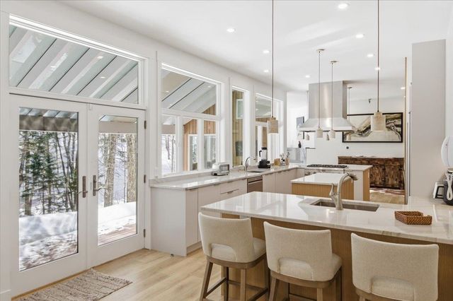 253 Club Sugarbush South Road 31 & 32, Warren, VT 05674