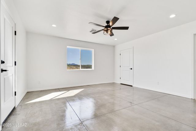 1346 S Wild Burro Trail, Benson, AZ 85602