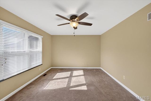 5421 Court Of Cedars, St Louis, MO 63128