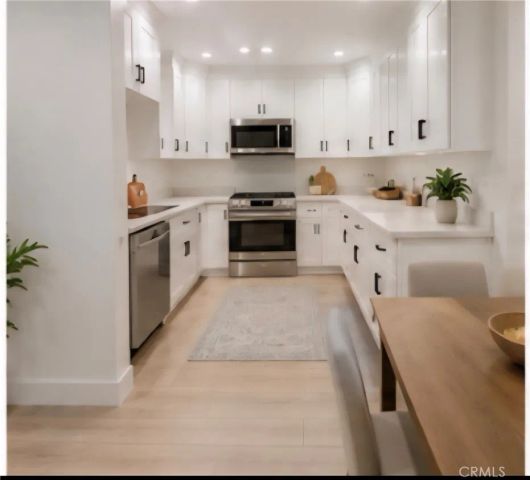 844 56th Street West, Los Angeles, CA 90037