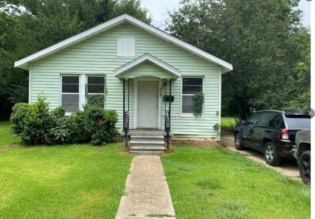 313 Joannes Street, Bossier City, LA 71111