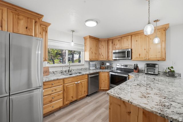 2198 S ELAINE DR, Bountiful, UT 84010