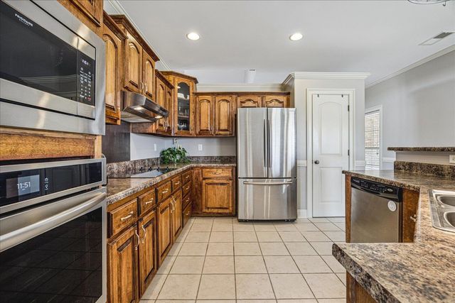 142 CLEMENTINE DR, Atoka, TN 38004