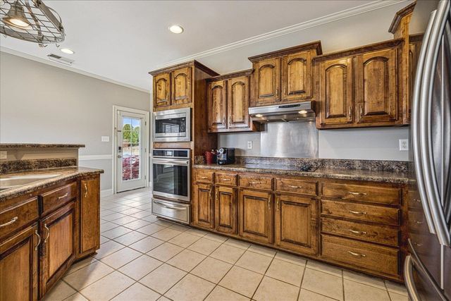 142 CLEMENTINE DR, Atoka, TN 38004