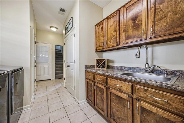 142 CLEMENTINE DR, Atoka, TN 38004