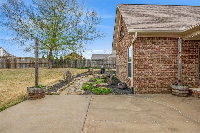 142 CLEMENTINE DR, Atoka, TN 38004
