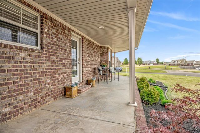 142 CLEMENTINE DR, Atoka, TN 38004