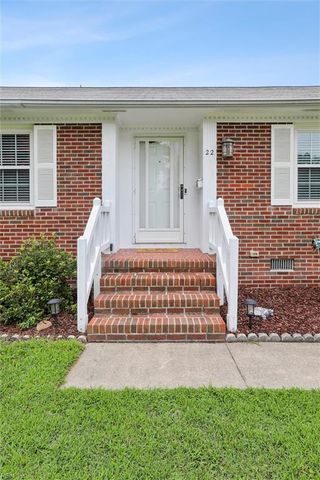 22 Cordova DR, Hampton, VA 23666