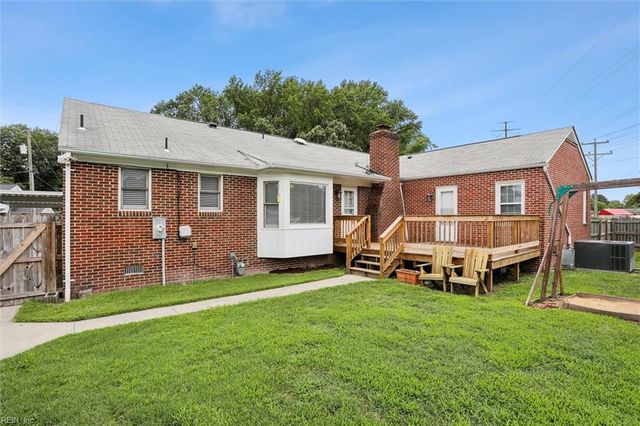 22 Cordova DR, Hampton, VA 23666