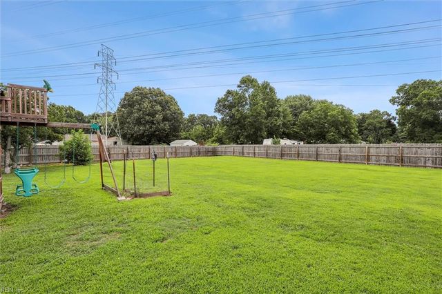 22 Cordova DR, Hampton, VA 23666