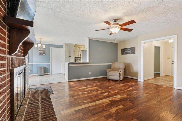 22 Cordova DR, Hampton, VA 23666