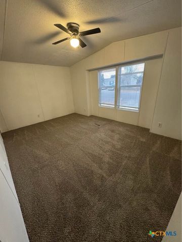 456 Limestone Dr, New Braunfels, TX 78130