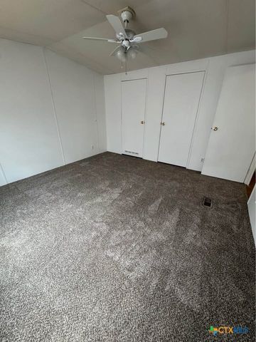 456 Limestone Dr, New Braunfels, TX 78130