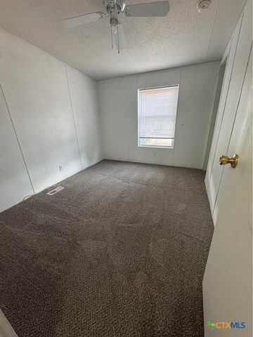 456 Limestone Dr, New Braunfels, TX 78130