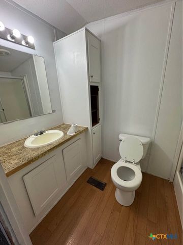 456 Limestone Dr, New Braunfels, TX 78130