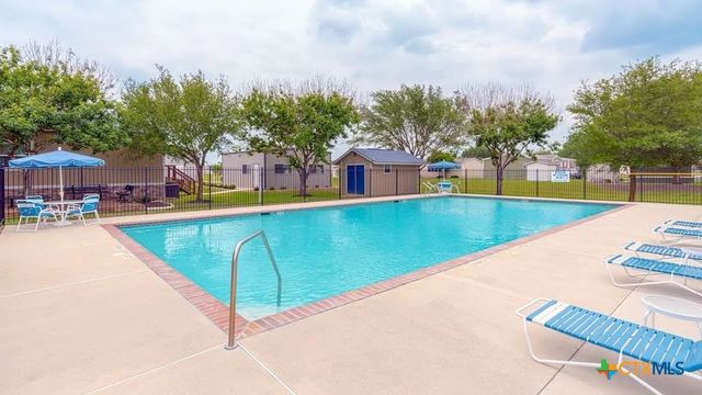 456 Limestone Dr, New Braunfels, TX 78130