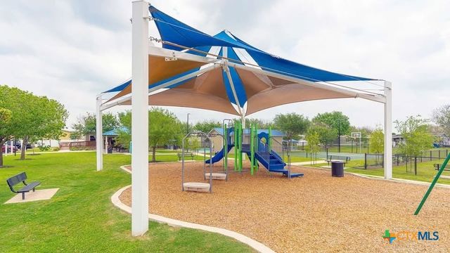 456 Limestone Dr, New Braunfels, TX 78130