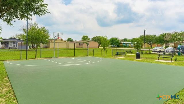 456 Limestone Dr, New Braunfels, TX 78130