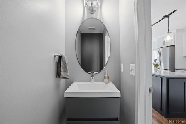 39478 Springwater Drive, Northville, MI 48168