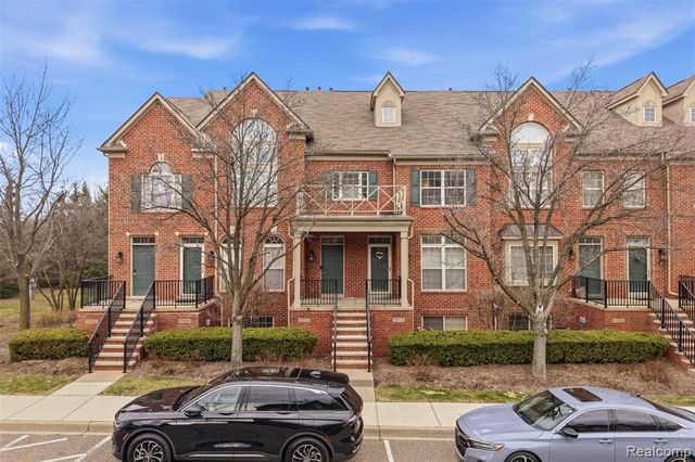 39478 Springwater Drive, Northville, MI 48168