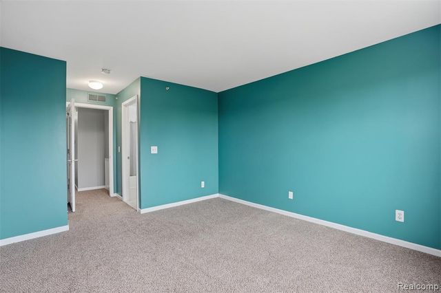 39478 Springwater Drive, Northville, MI 48168