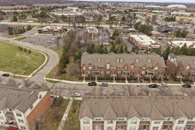 39478 Springwater Drive, Northville, MI 48168