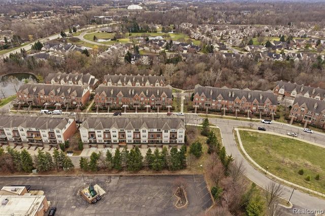 39478 Springwater Drive, Northville, MI 48168