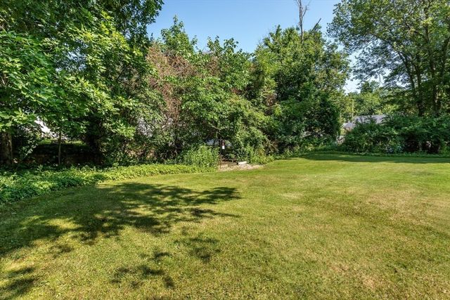 66 Healy Rd, Weymouth, MA 02188