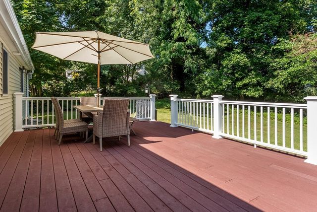 66 Healy Rd, Weymouth, MA 02188