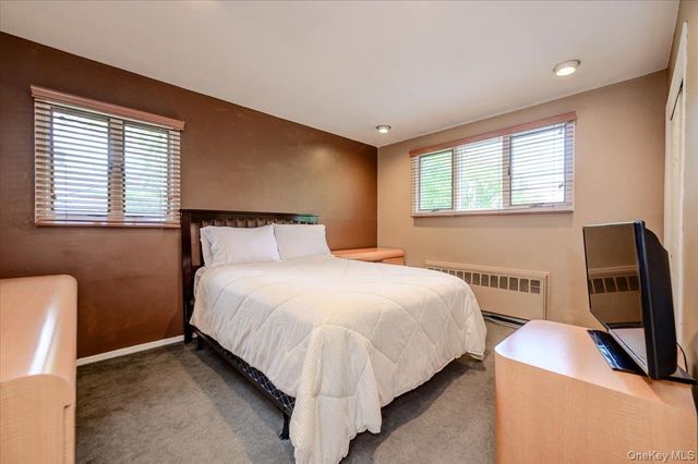 2119 Oliver Way, Merrick, NY 11566