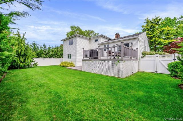 2119 Oliver Way, Merrick, NY 11566