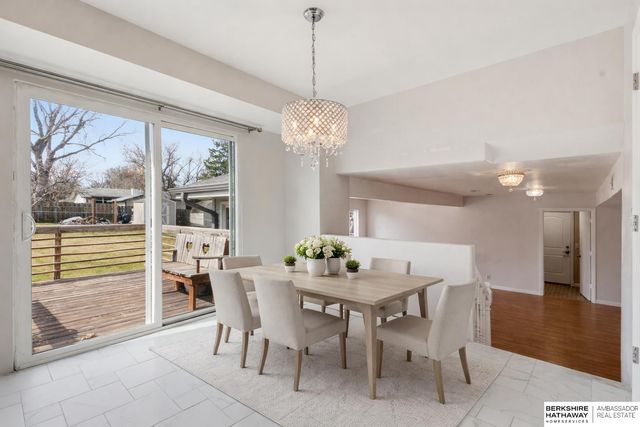 10205 Ohern Street, Omaha, NE 68127