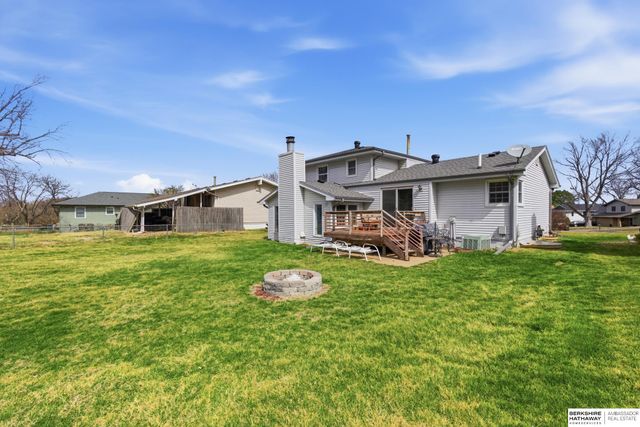 10205 Ohern Street, Omaha, NE 68127