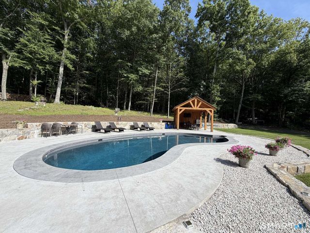 85 Good Hill Road, Roxbury, CT 06783