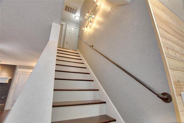 2924 Canyon Oaks Court, Norman, OK 73071
