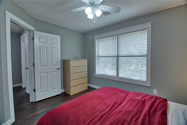 2924 Canyon Oaks Court, Norman, OK 73071