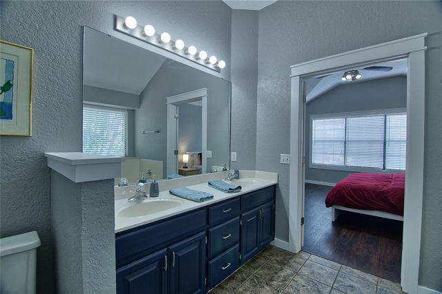 2924 Canyon Oaks Court, Norman, OK 73071