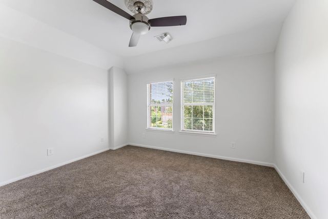 2 Granite Path Place, Spring, TX 77389
