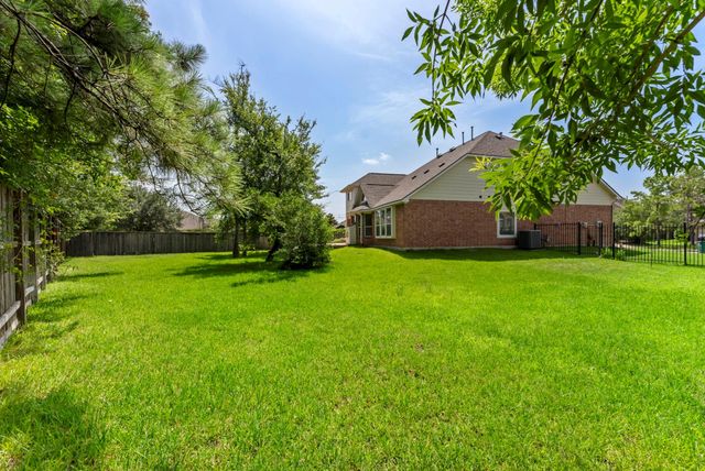 2 Granite Path Place, Spring, TX 77389