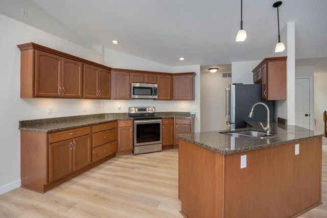 4433 Memorial Circle, Windsor, WI 53598