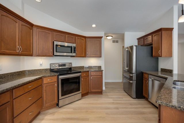 4433 Memorial Circle, Windsor, WI 53598