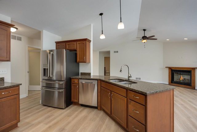 4433 Memorial Circle, Windsor, WI 53598