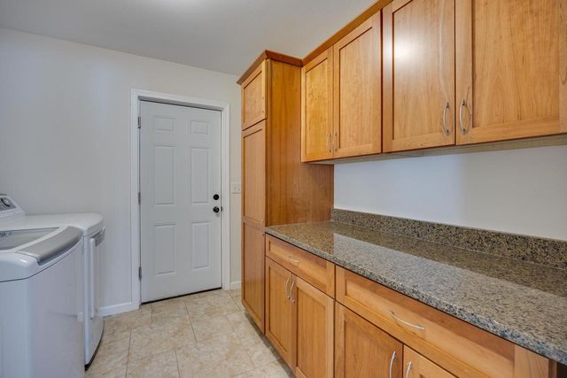 4433 Memorial Circle, Windsor, WI 53598