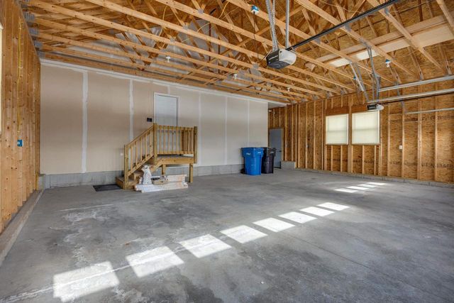 4433 Memorial Circle, Windsor, WI 53598