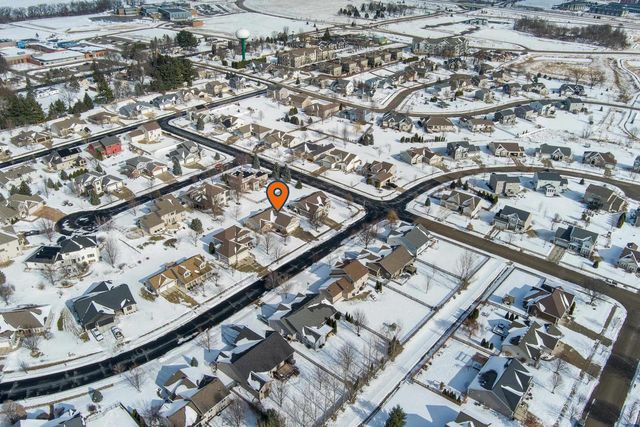 4433 Memorial Circle, Windsor, WI 53598