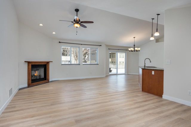 4433 Memorial Circle, Windsor, WI 53598