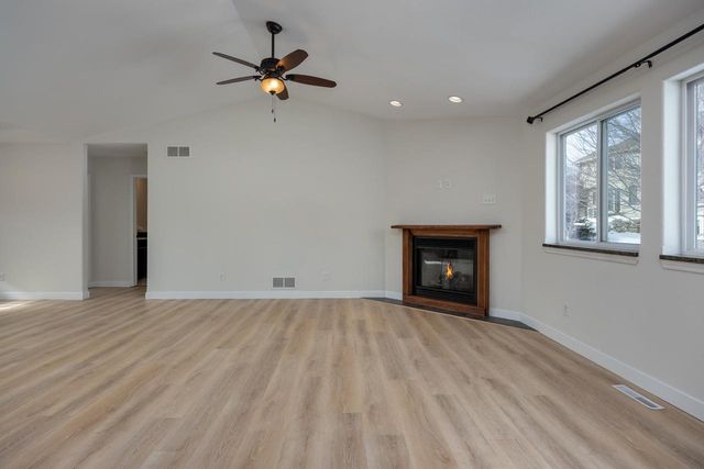 4433 Memorial Circle, Windsor, WI 53598