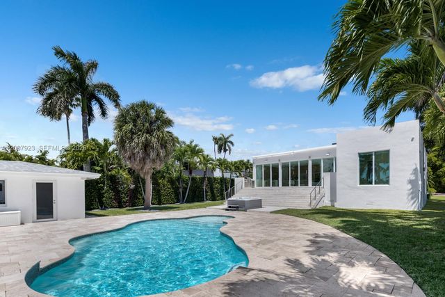 1090 NE 84th Street, Miami, FL 33138
