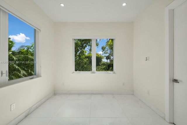 1090 NE 84th Street, Miami, FL 33138